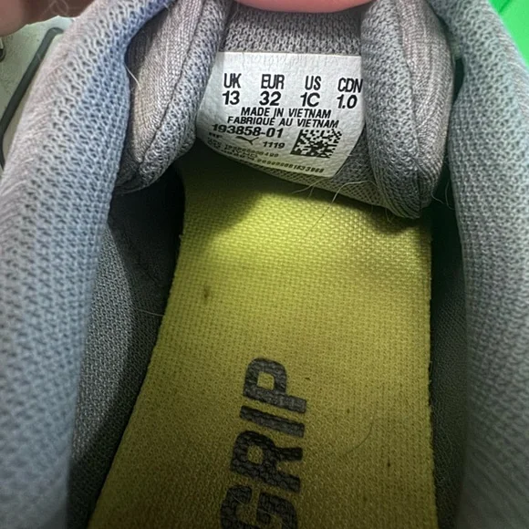 Puma Kids White and Gray Golf Shoes - Picture 5 of 5